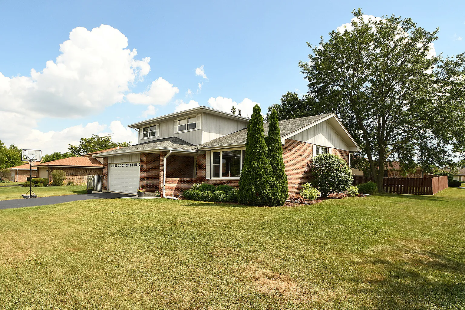 8317 Jessica Ln photo 1