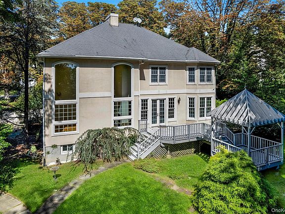 2nd image of 25 Riverview Road