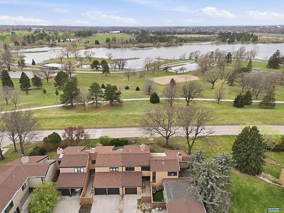 1st image of 2955 Park Place Dr
