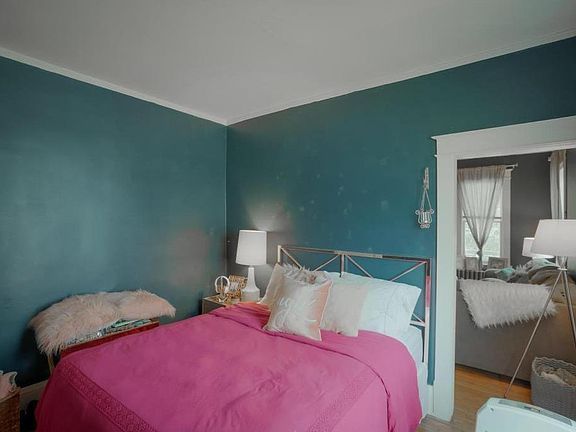 4th image of 3205 Grand Ave S APT 1