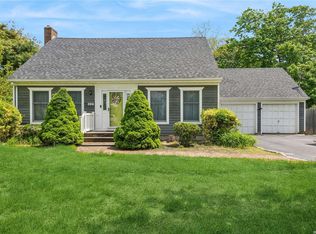 269 Cedar Ave, Patchogue, NY 11772