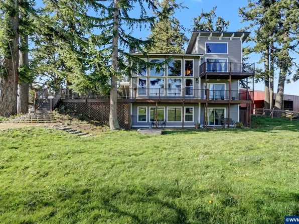 9915 Marquam Cir, Molalla, OR 97038