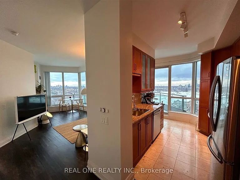60 Byng Ave #910 — Photo 8