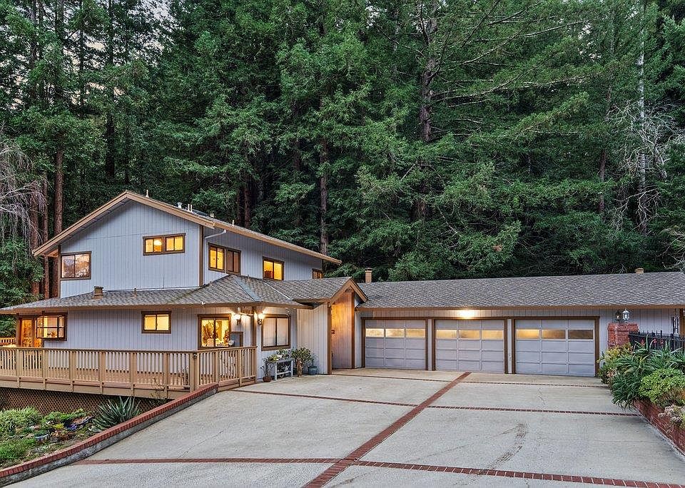 1st image of 350 Aurora Rd