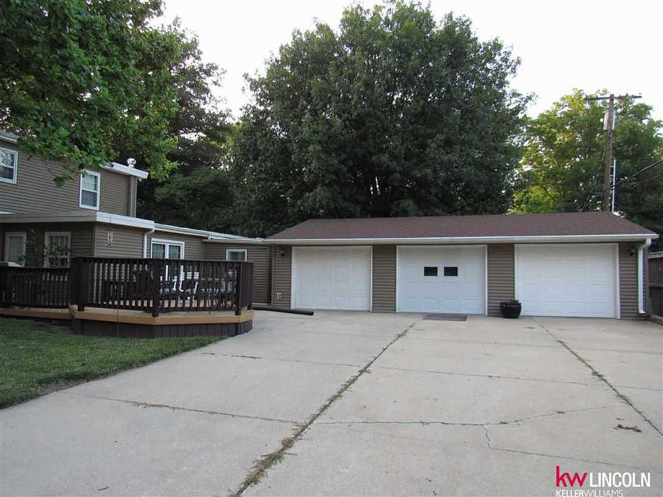 1302 Paddock Ln Beatrice NE 68310 Zillow