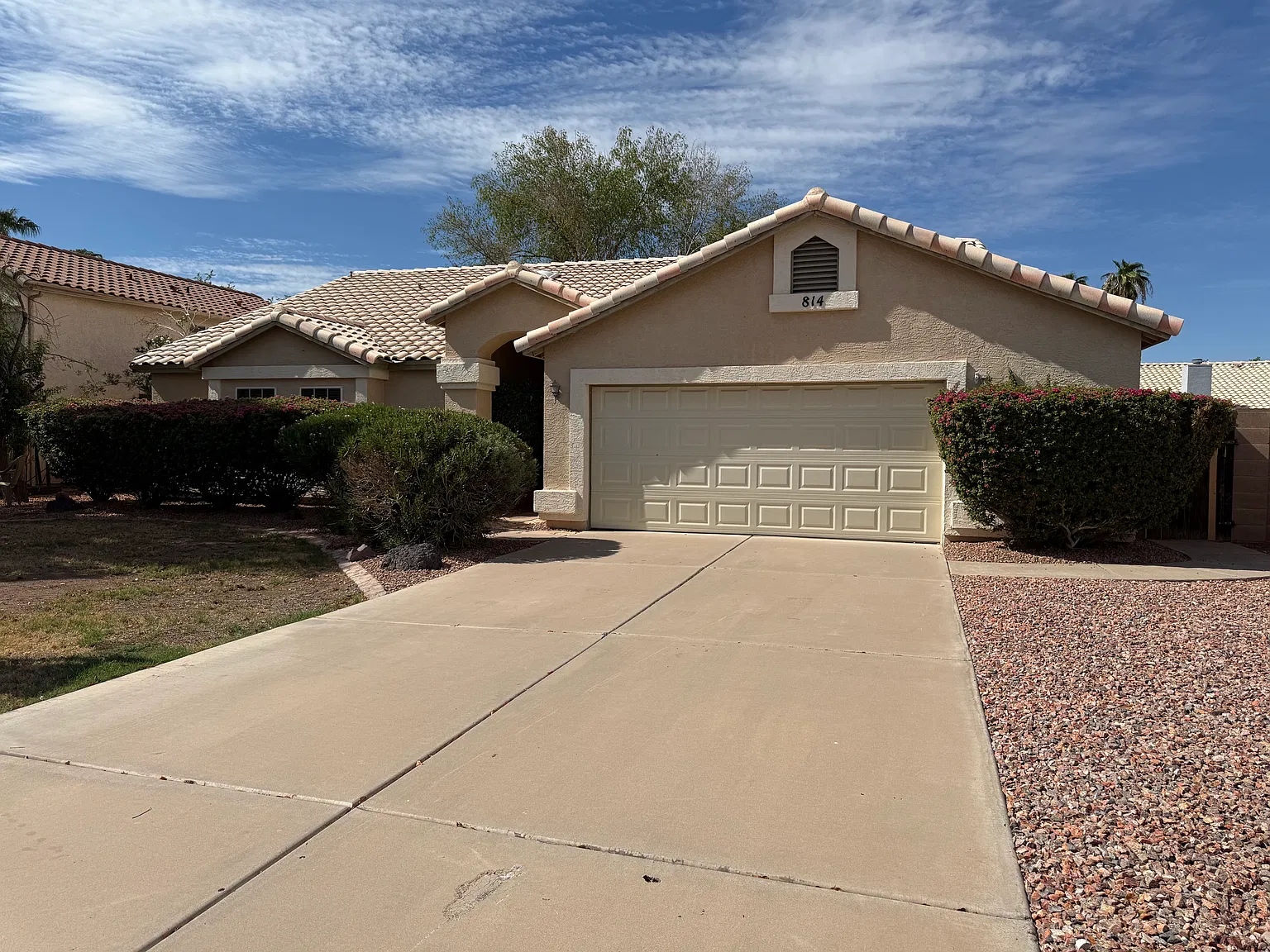 3 bed, 1879 sqft, $2,500 — Photo 1