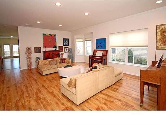 2nd image of 118 Tunicflower Ln