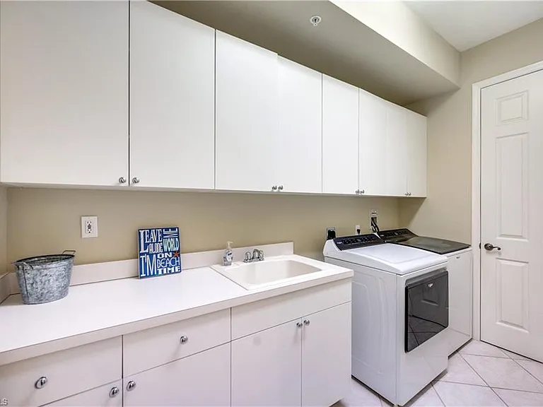 400 Flagship Dr #403 — Photo 17