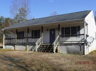 181 Whispering Pine Ln, Bumpass, VA 23024