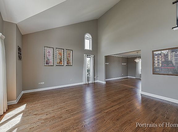 2nd image of 19525 Edgebrook Ln