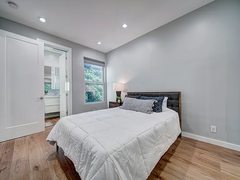 3481 Mission St #1 — Photo 9