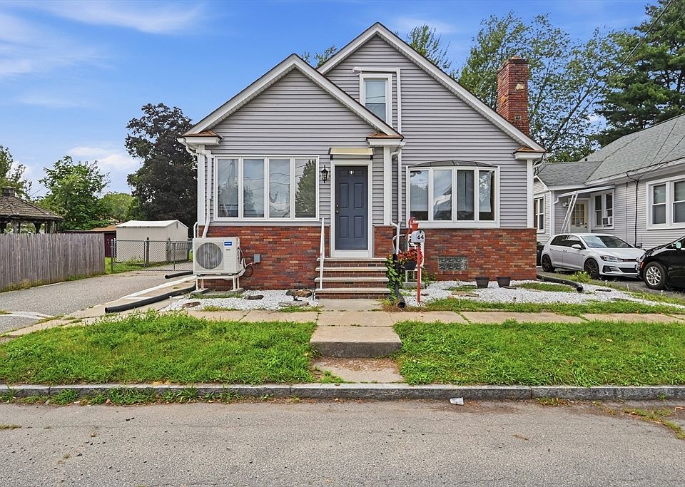 1st image of 64 Stewart St