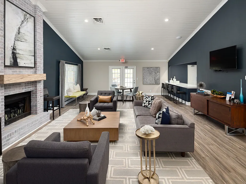 Williamsburg apartments community photo