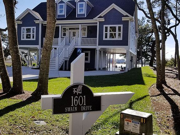 2nd image of 1601 Swain Dr