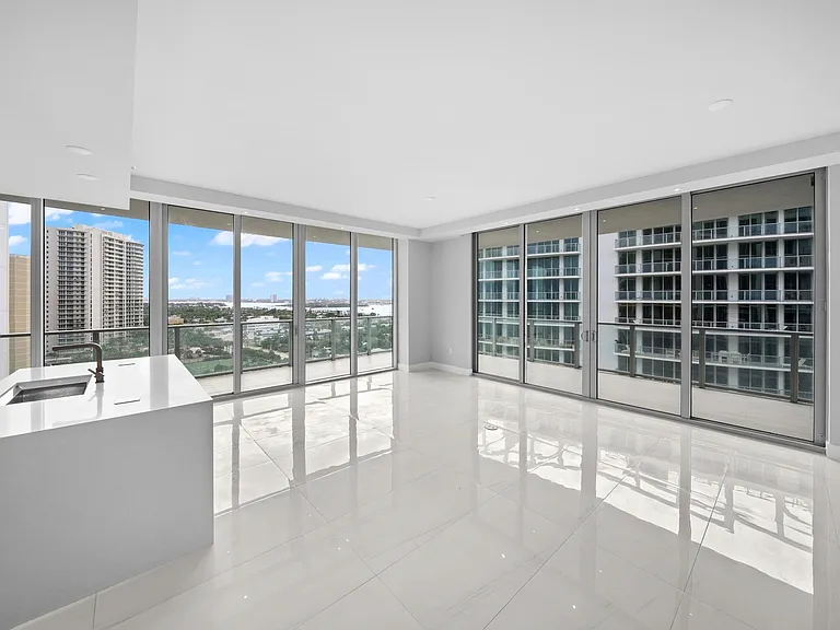 3100 N Ocean Dr #H-1608 — Photo 108