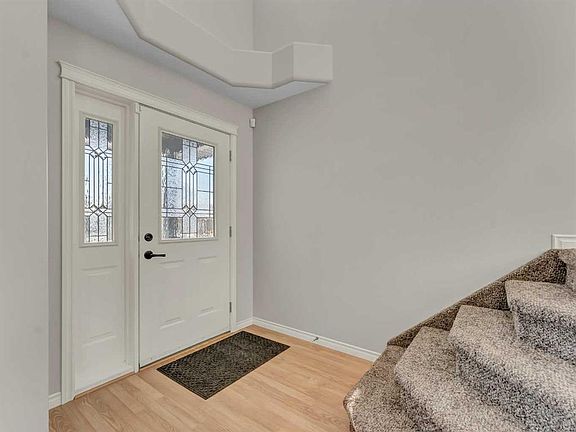 5th image of 36 S Sunset Rd SW