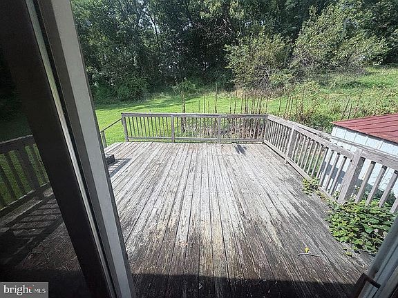 4th image of 243 S York Rd