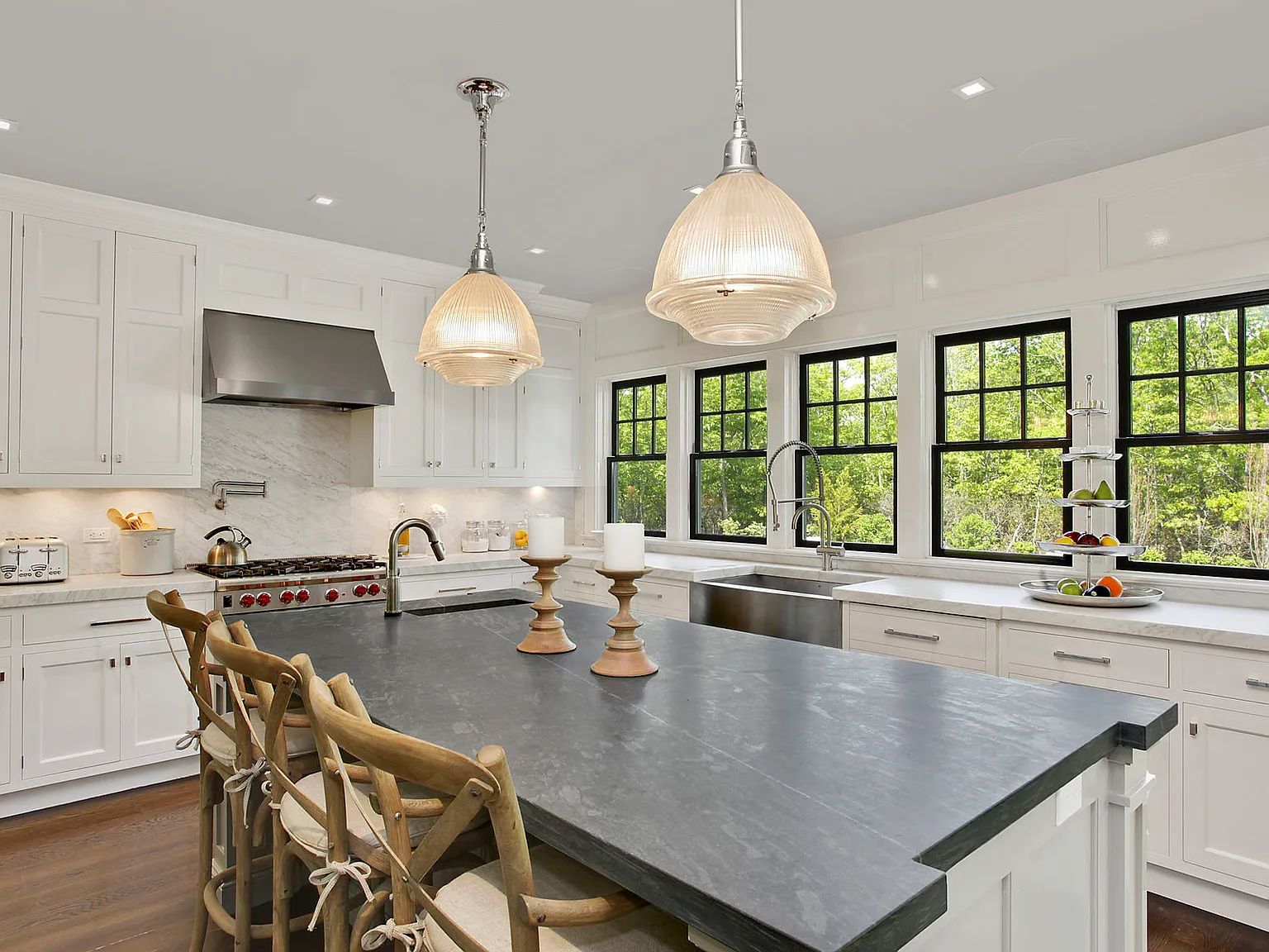 Sag Harbor Designer's Dream Home — Photo 4