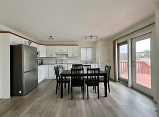 139 Bridlewood Cir SW, Calgary, AB T2Y3L1