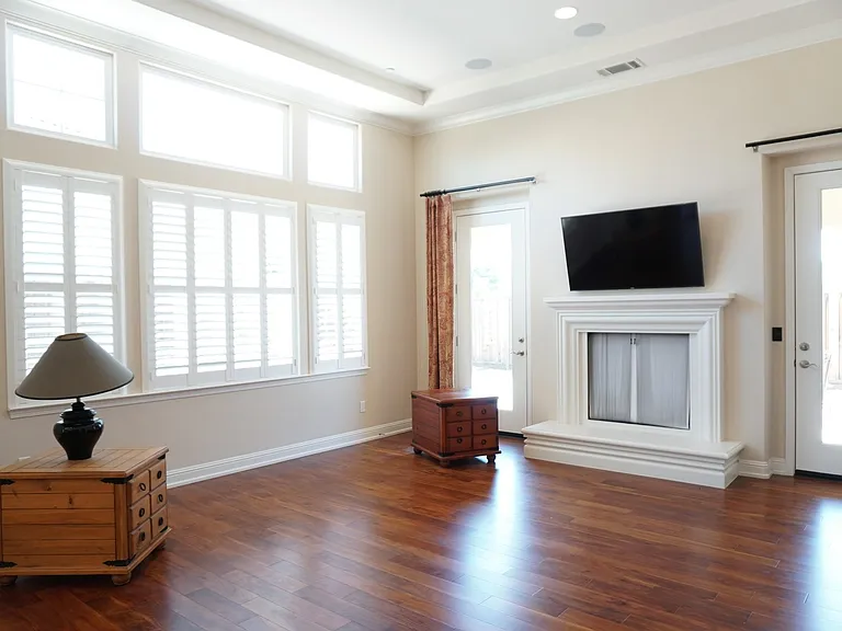 18261 Bautista Cir — Photo 6