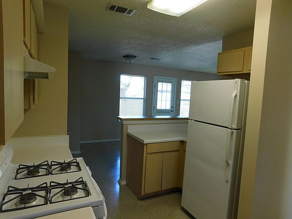5th image of 44 Marella Ct