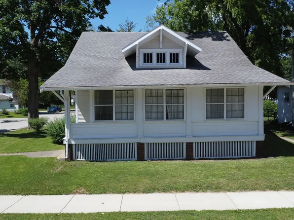 500 E Walnut St, Watseka, IL 60970