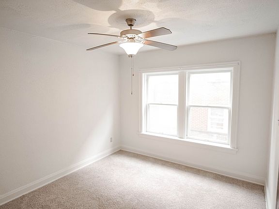 2nd image of 1550 E Broad St APT 305