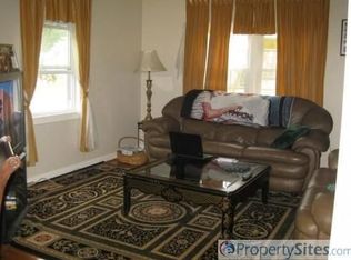 756 Day Ave, Ridgefield, NJ 07657