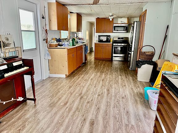 3rd image of 4518 Calm Harbor St