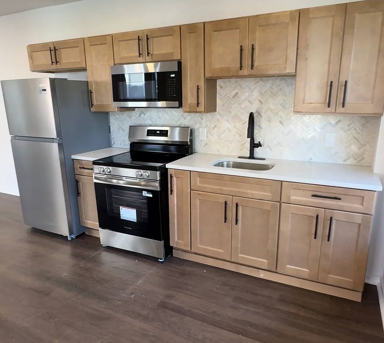 2 bed, $1,650 — Photo 2