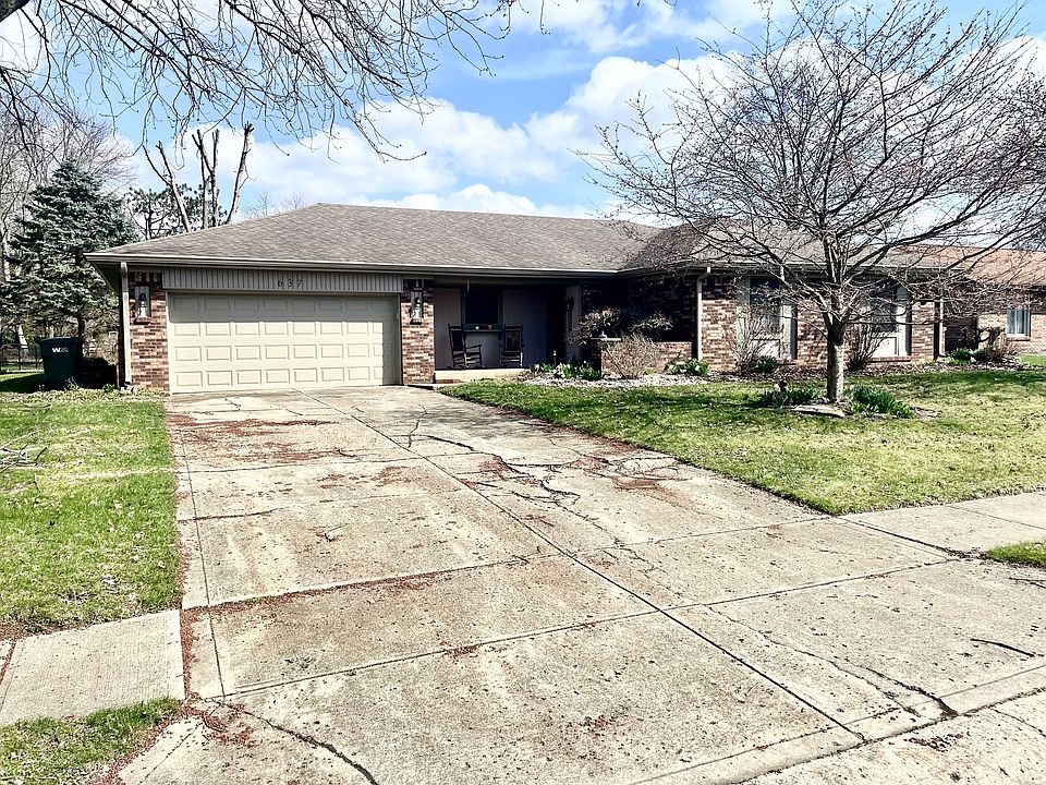 1st image of 637 Beech Dr W