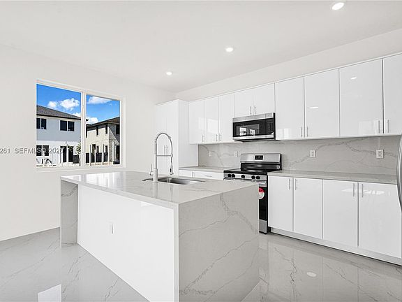 2nd image of 22485 SW 125th Ave #16A