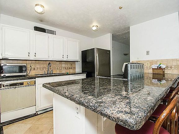 5th image of 14647 Dartwood Dr