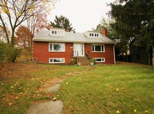 1031 Greentree Rd, Pittsburgh, PA 15220