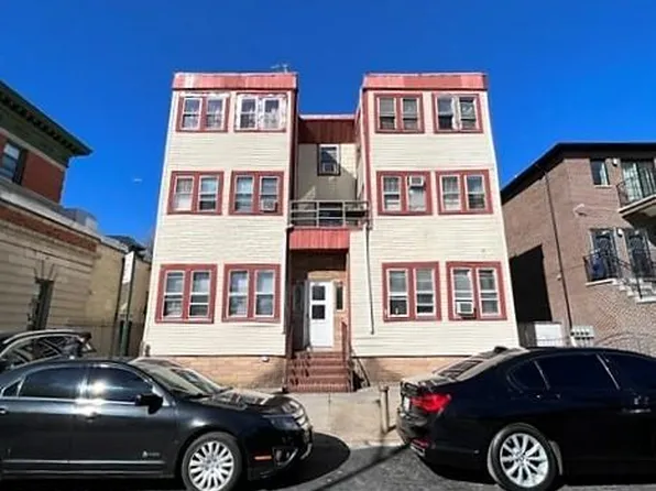 150 Bay 22nd St, Brooklyn, NY 11214