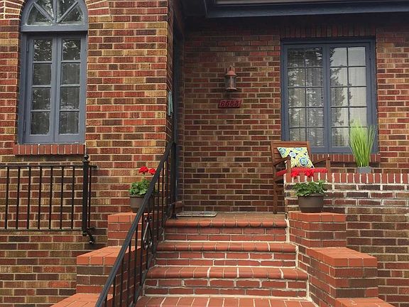 2nd image of 6583 Tholozan Ave