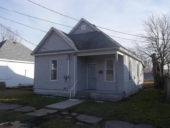 2617 Commercial Ave photo 1