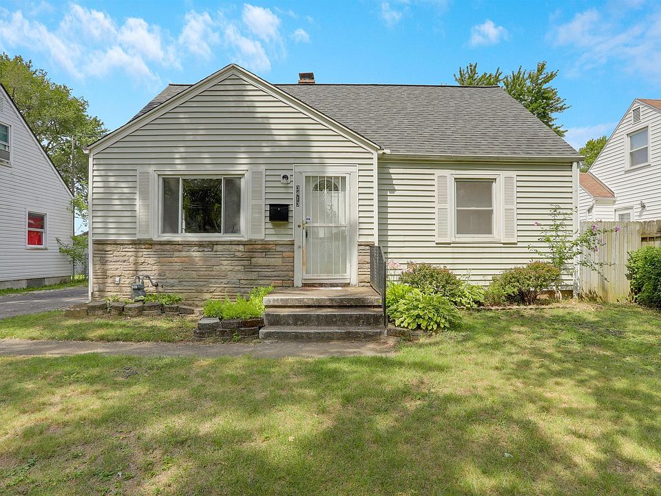 1st image of 3413 Medina Ave