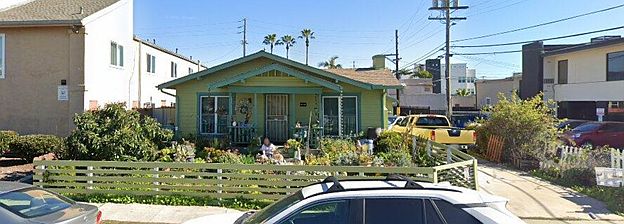 1st image of 4721 32nd St