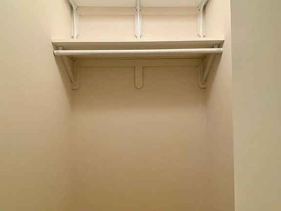3rd image of 3251 N Broadway St APT 2B