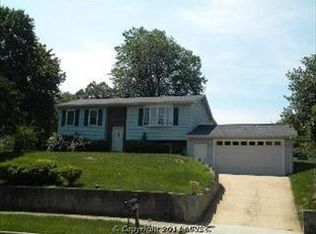 6865 Glen Albin Rd, La Plata, MD 20646