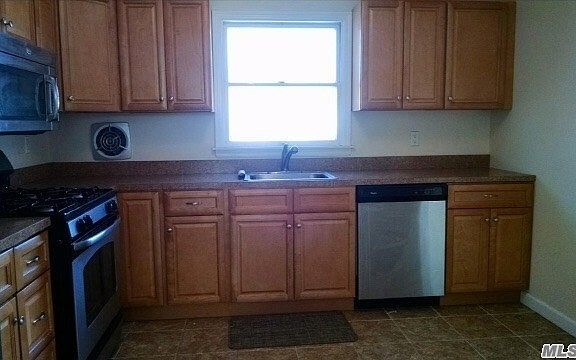 4th image of 675 Monroe Blvd