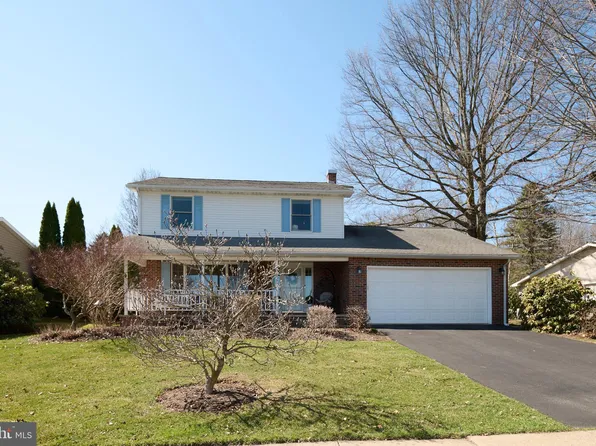 628 Berkshire Dr, State College, PA 16803