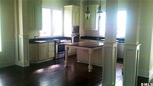 2nd image of 20 Halsey Cir
