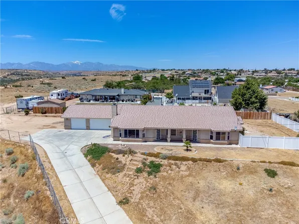 6714 Summit Valley Rd, Hesperia, CA 92345