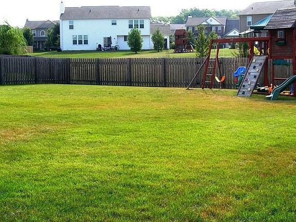 2nd image of 5911 Ramsey Dr