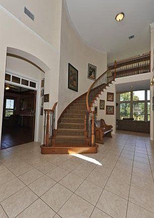 2nd image of 10800 Winchelsea Dr