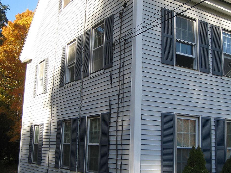 Colonial w/ Unfinished Attic