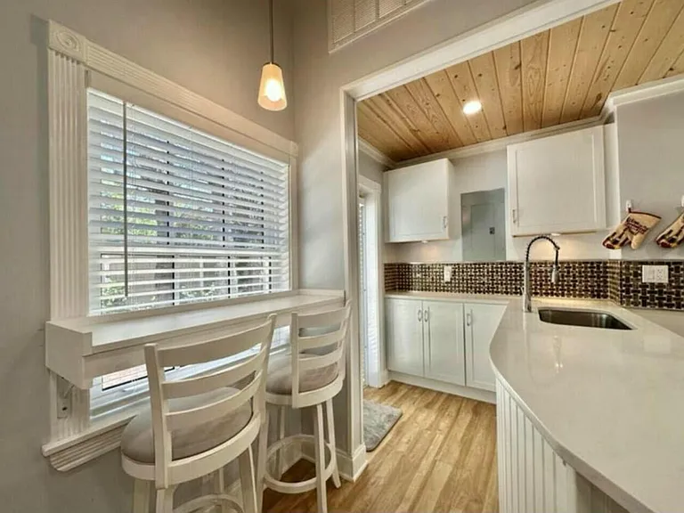 698 Forsyth St #2 — Photo 16