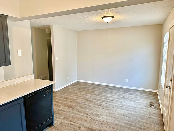 3rd image of 2410-2496 N 38th St #2466